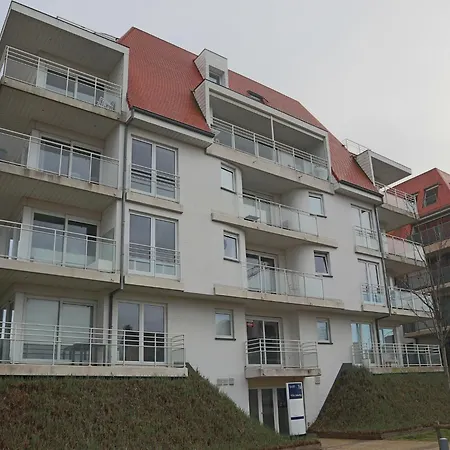 Lelantina 303 With Large Swimming Pool ניופורט